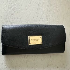 Michael Kors Wallet!